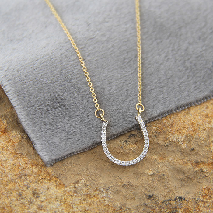 Horseshoe Diamond Pendant Necklace - Click Image to Close