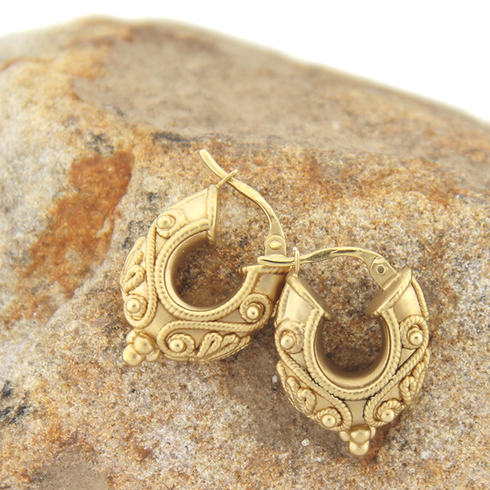 Etruscan Style Gold Hoop Earrings - Click Image to Close