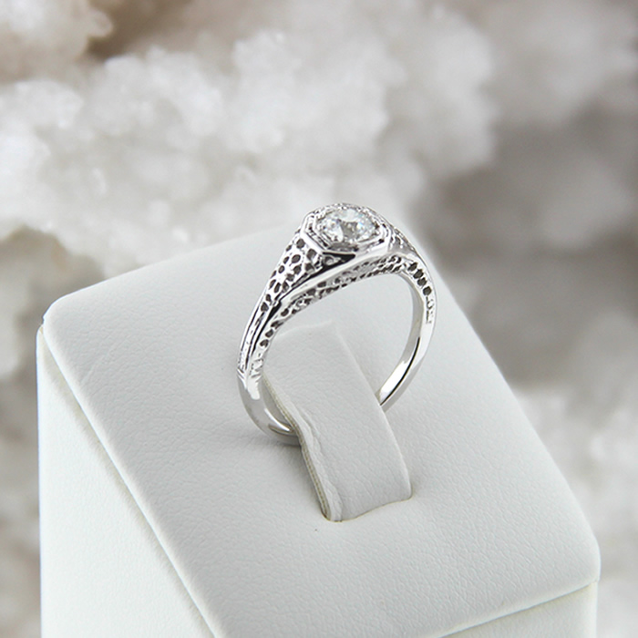 Antique Filigree Diamond Engagement Ring - Click Image to Close