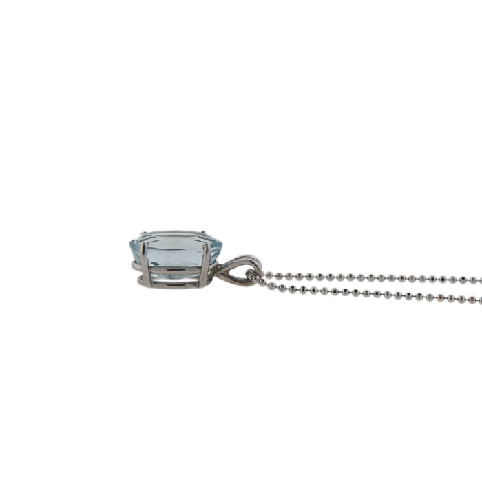 Oval Blue Topaz Pendant Necklace - Click Image to Close